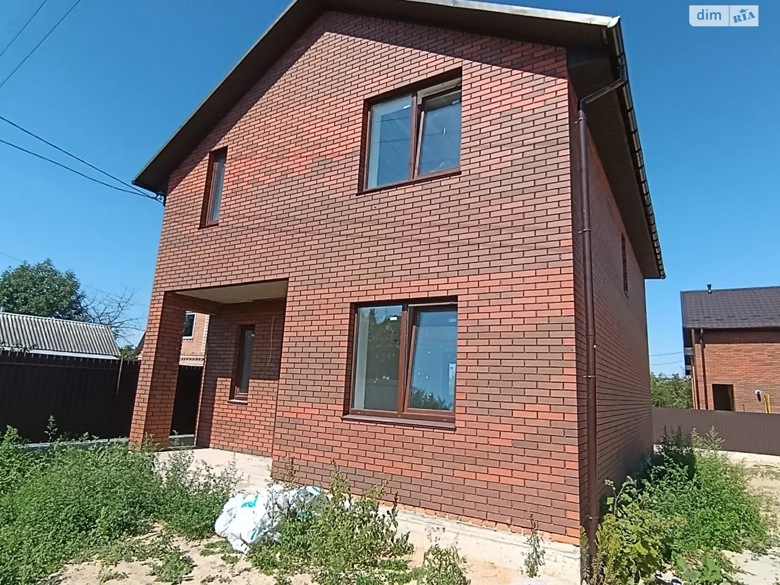 Продается дом на 2 этажа 125 кв. м с садом, цена: 92000 $ - фото 1