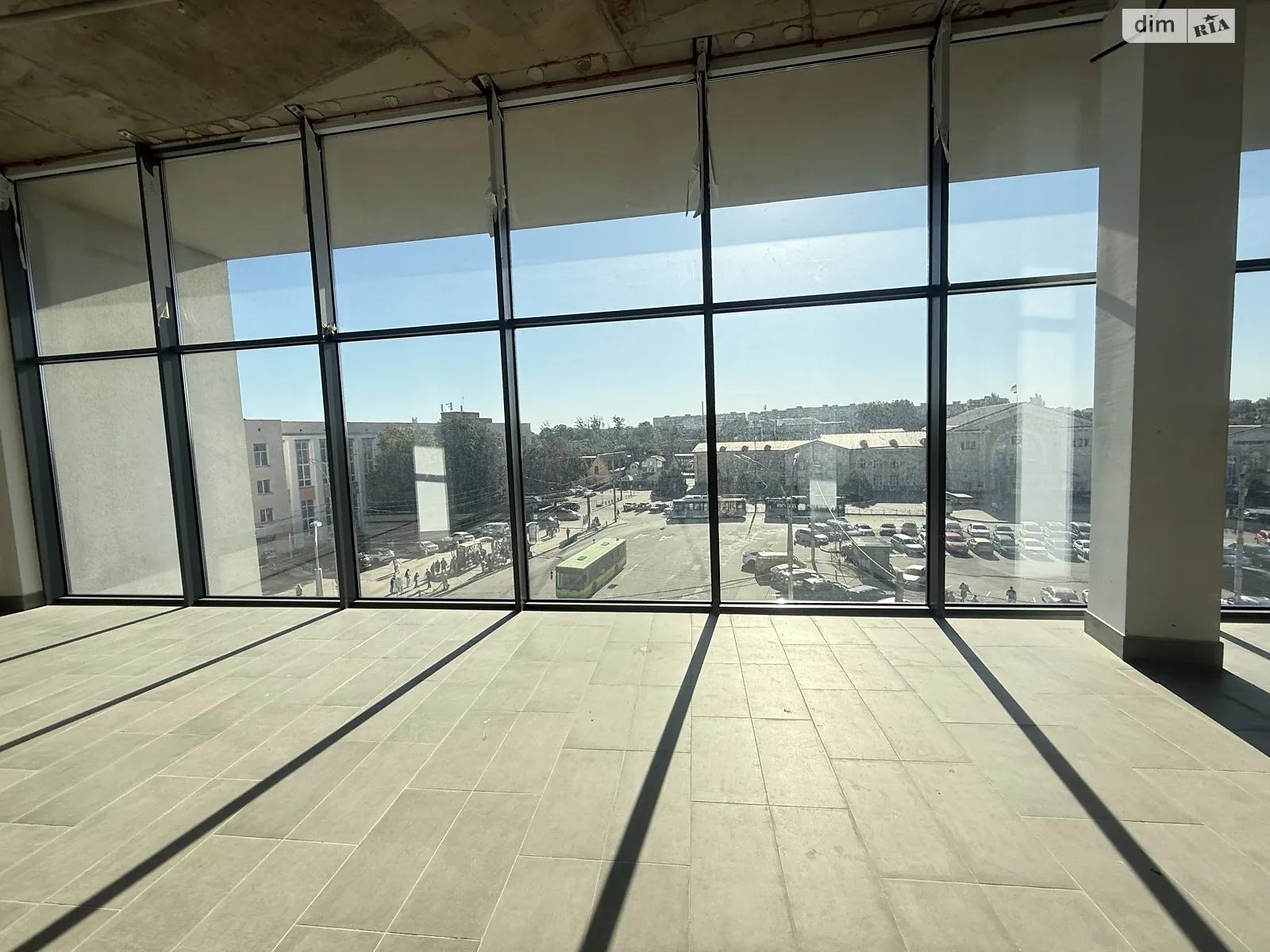 Здається в оренду приміщення вільного призначення 260 кв. м в 4-поверховій будівлі, цена: 91000 грн - фото 1