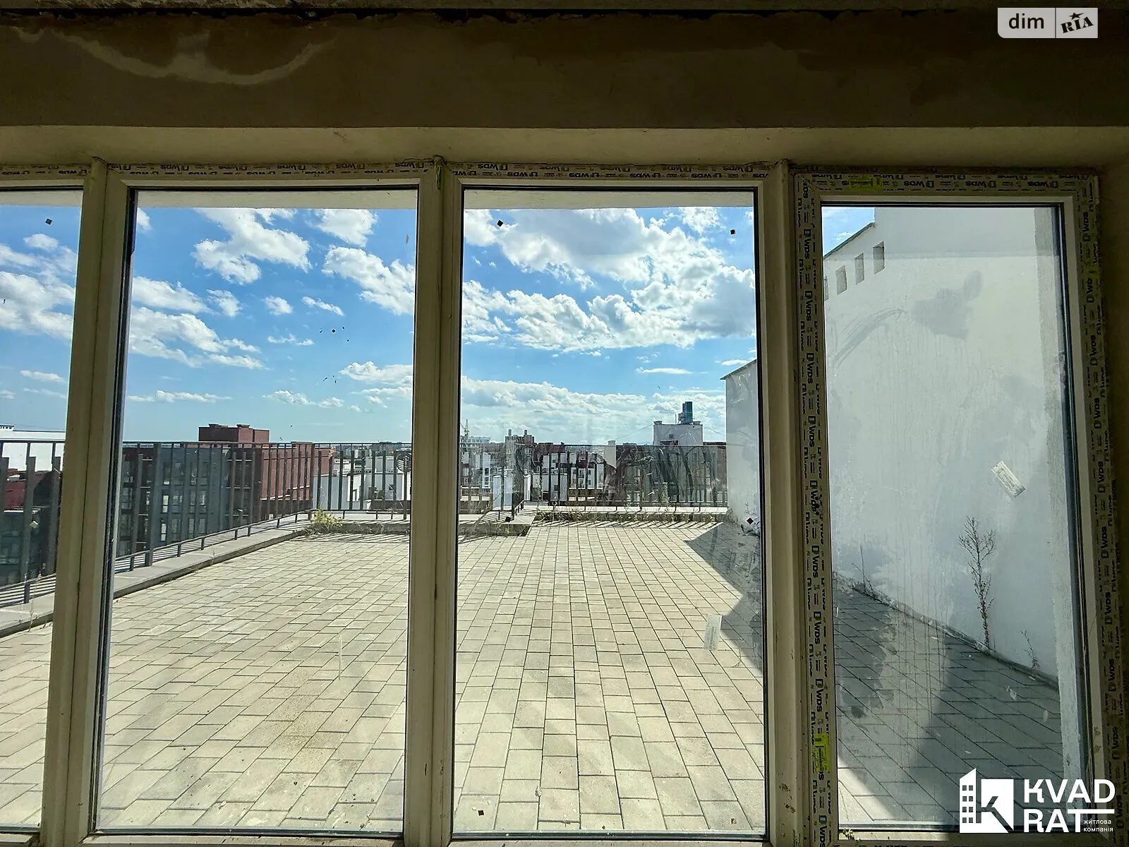 Продається 4-кімнатна квартира 149 кв. м у Івано-Франківську, вул. Княгинин - фото 1