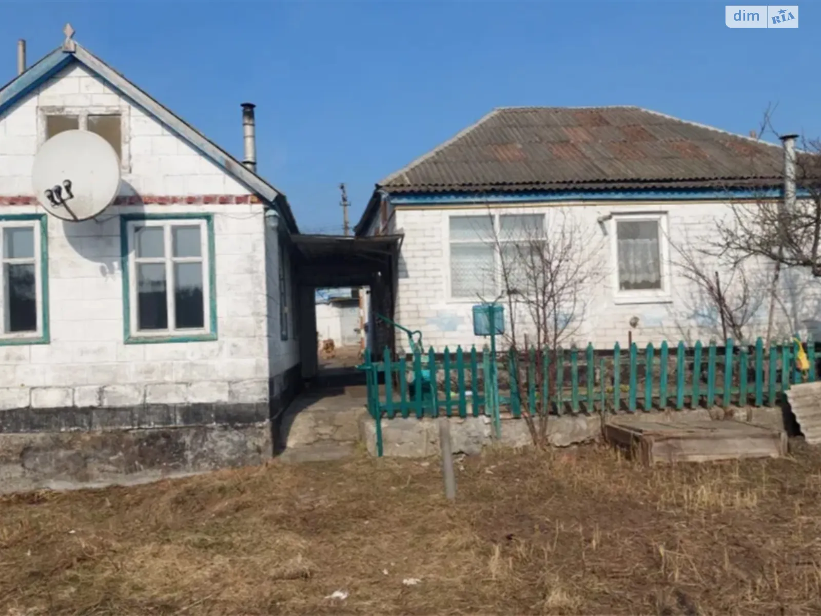 Продается одноэтажный дом 55 кв. м с участком, цена: 10000 $ - фото 1