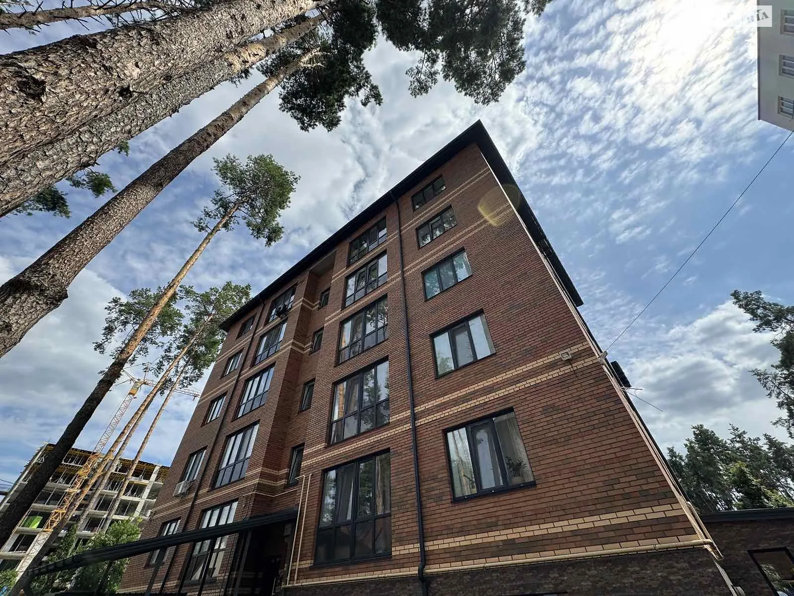 Продается офис 150 кв. м в бизнес-центре, цена: 280000 $ - фото 1