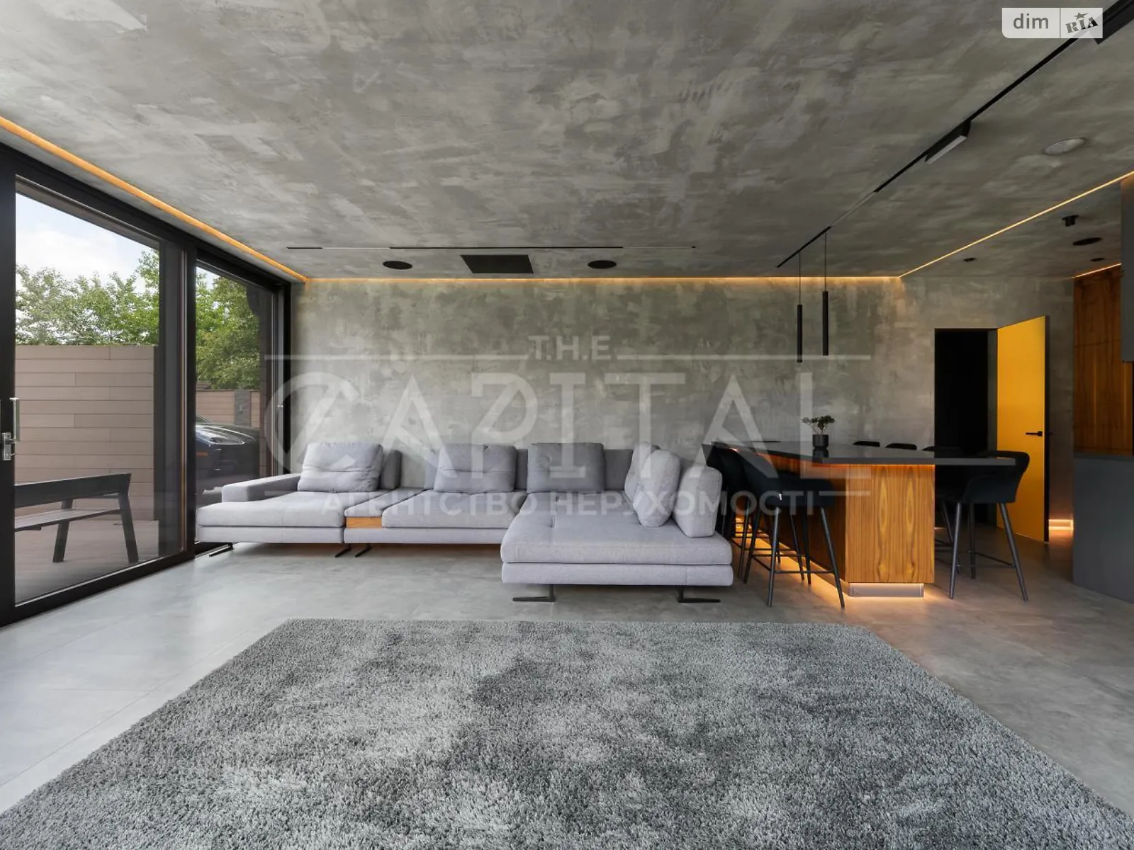 Продается дом на 2 этажа 430 кв. м с гаражом, цена: 490000 $ - фото 1