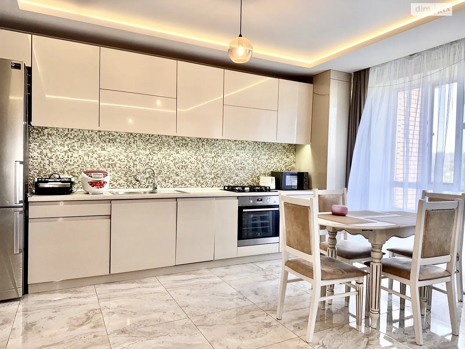 Продается 1-комнатная квартира 69 кв. м в Днепре, ул. Антоновича Владимира - фото 1