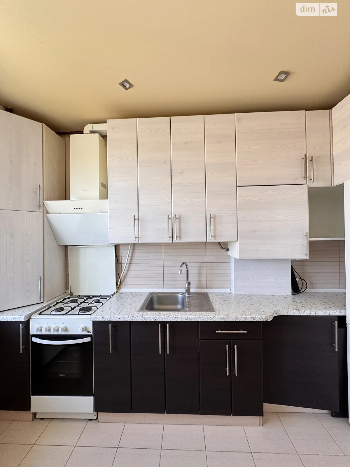 Продается 1-комнатная квартира 36 кв. м в Буче, ул. Бориса Гмыри, 20 - фото 1