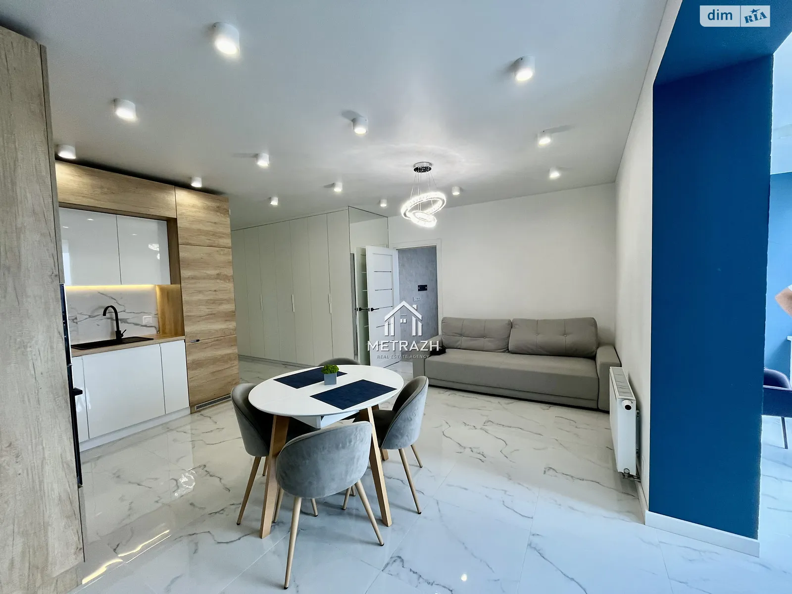 Продается 1-комнатная квартира 54 кв. м в Харькове, ул. Рогатинская Левада, 10 - фото 1