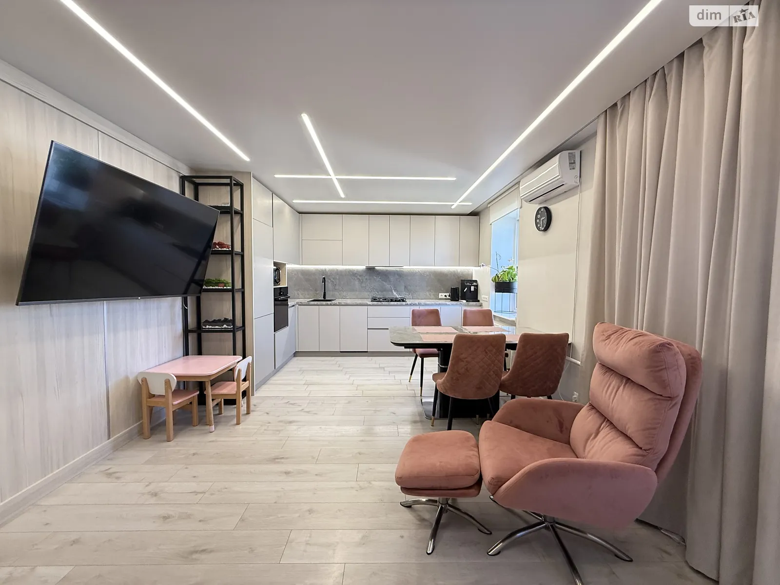 Продается 3-комнатная квартира 82.5 кв. м в Виннице, ул. Николая Амосова - фото 1