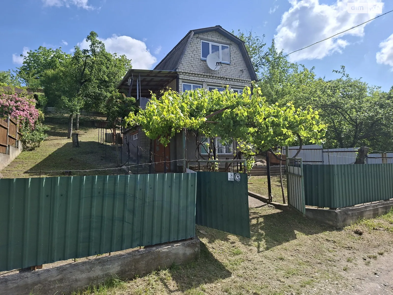 Продается дом на 2 этажа 52 кв. м с бассейном, цена: 15000 $ - фото 1