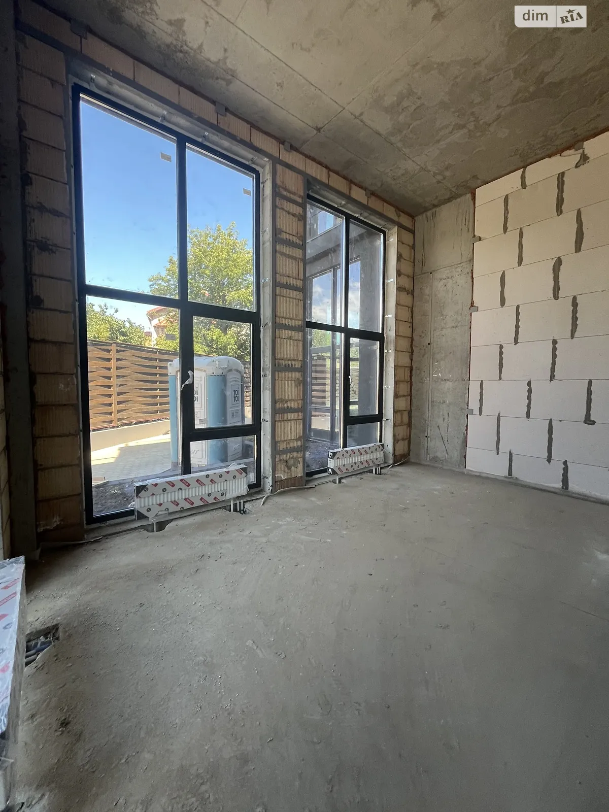 Продается 3-комнатная квартира 103.05 кв. м в Одессе, ул. Дачная, 28 - фото 1