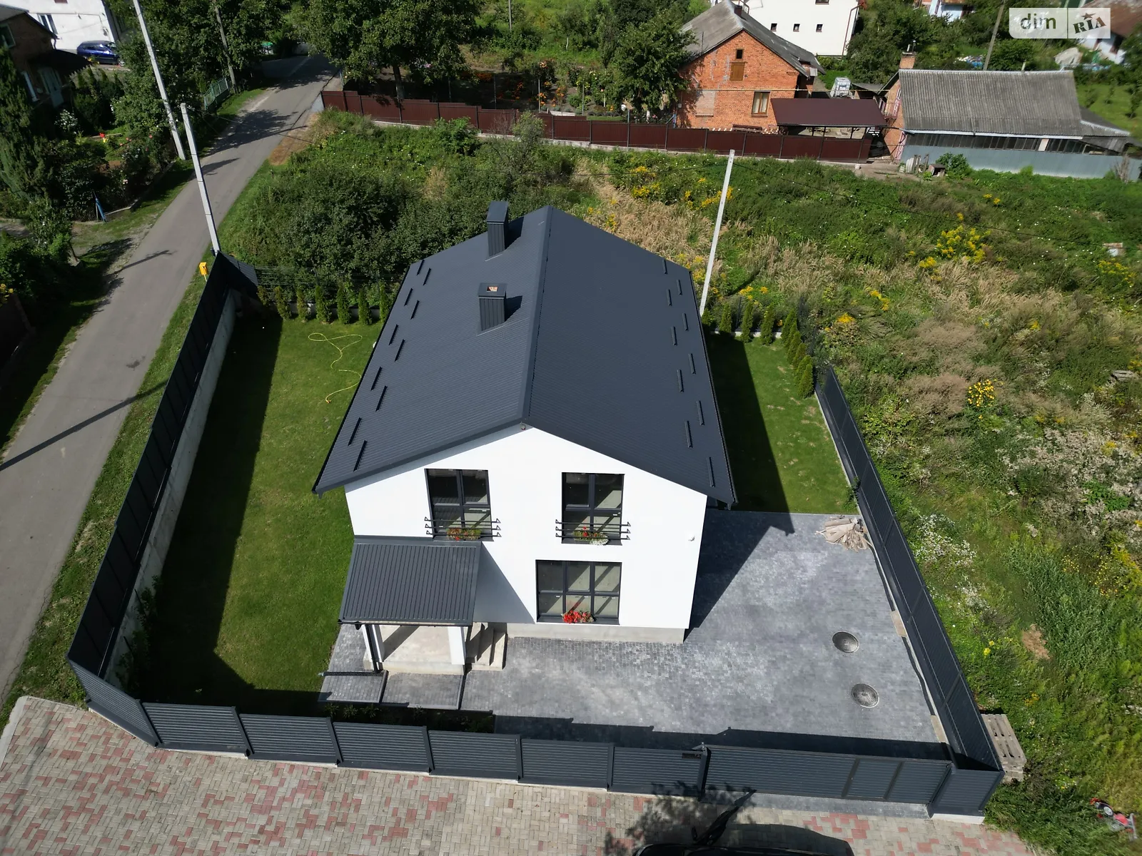 Продается дом на 2 этажа 133.5 кв. м с садом, цена: 125000 $ - фото 1