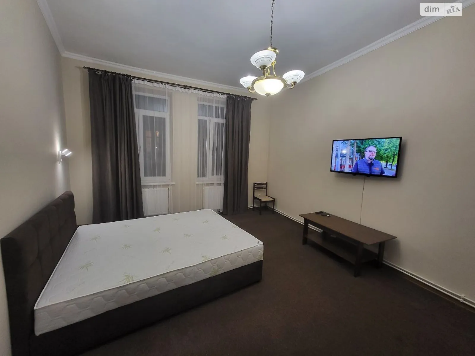 Сдается в аренду 1-комнатная квартира 50 кв. м в Львове, ул. Антоновича Владимира - фото 1