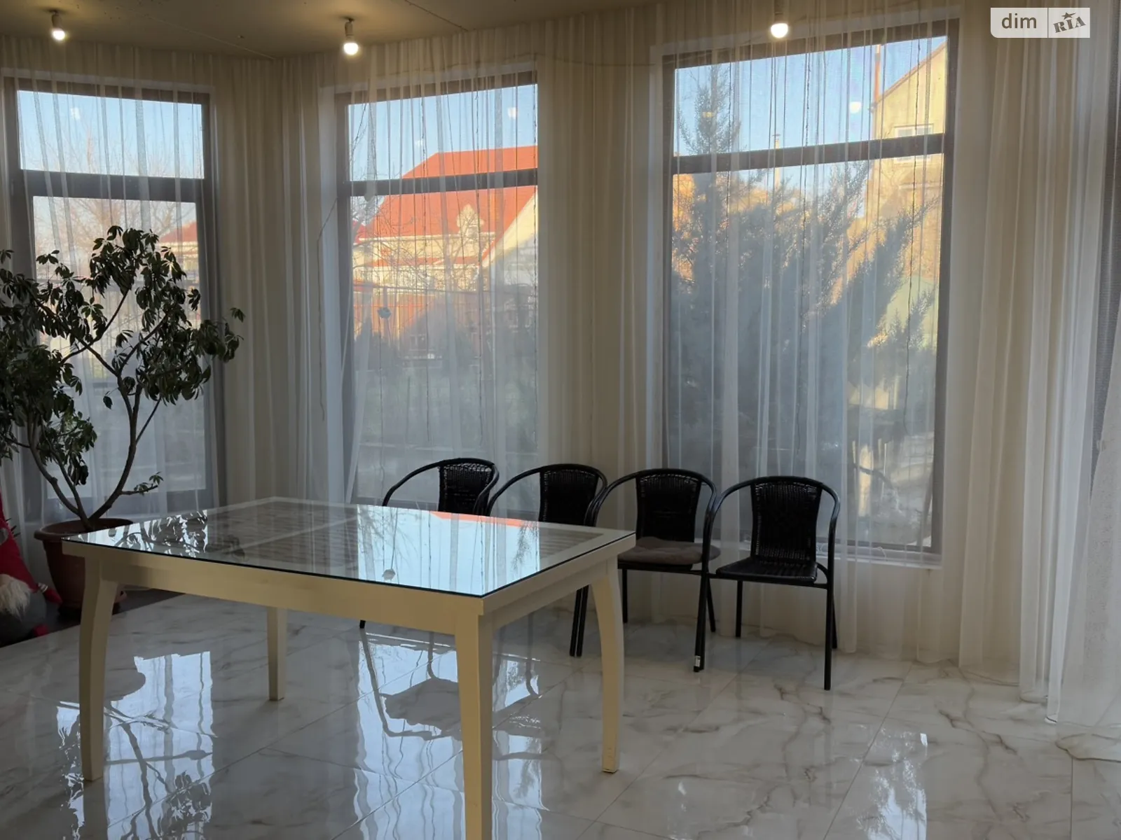 Продається будинок 2 поверховий 230 кв. м з ділянкою, цена: 125000 $ - фото 1