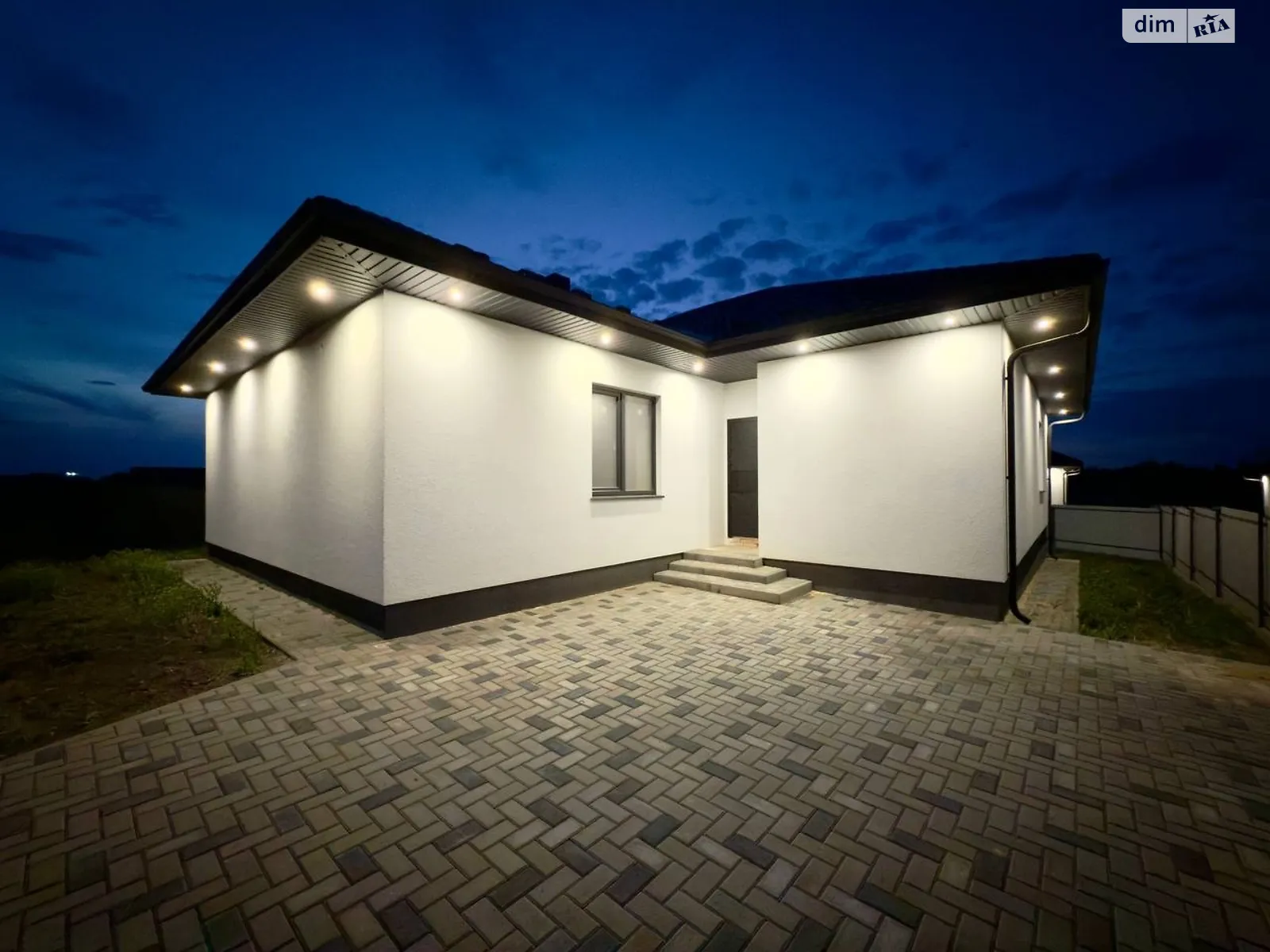 Продається одноповерховий будинок 135.6 кв. м з терасою, цена: 85000 $ - фото 1