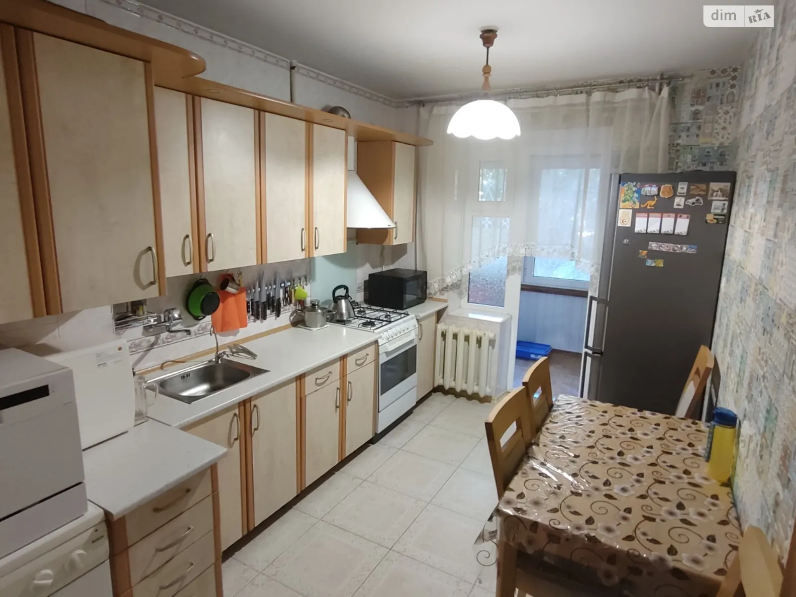 Продається 3-кімнатна квартира 65 кв. м у Одесі, просп. Небесної Сотні - фото 1