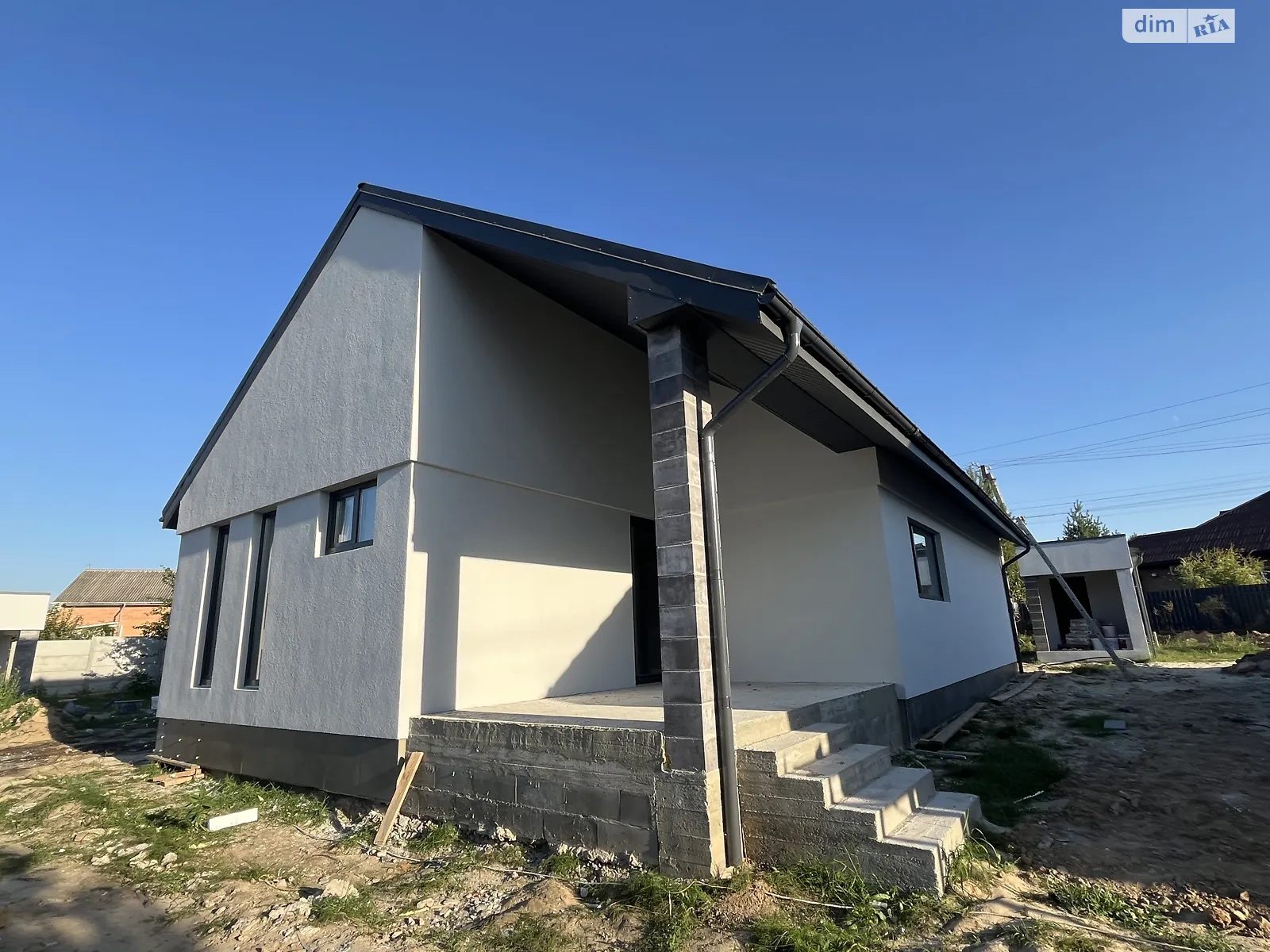 Продается одноэтажный дом 96 кв. м с гаражом, цена: 107000 $ - фото 1