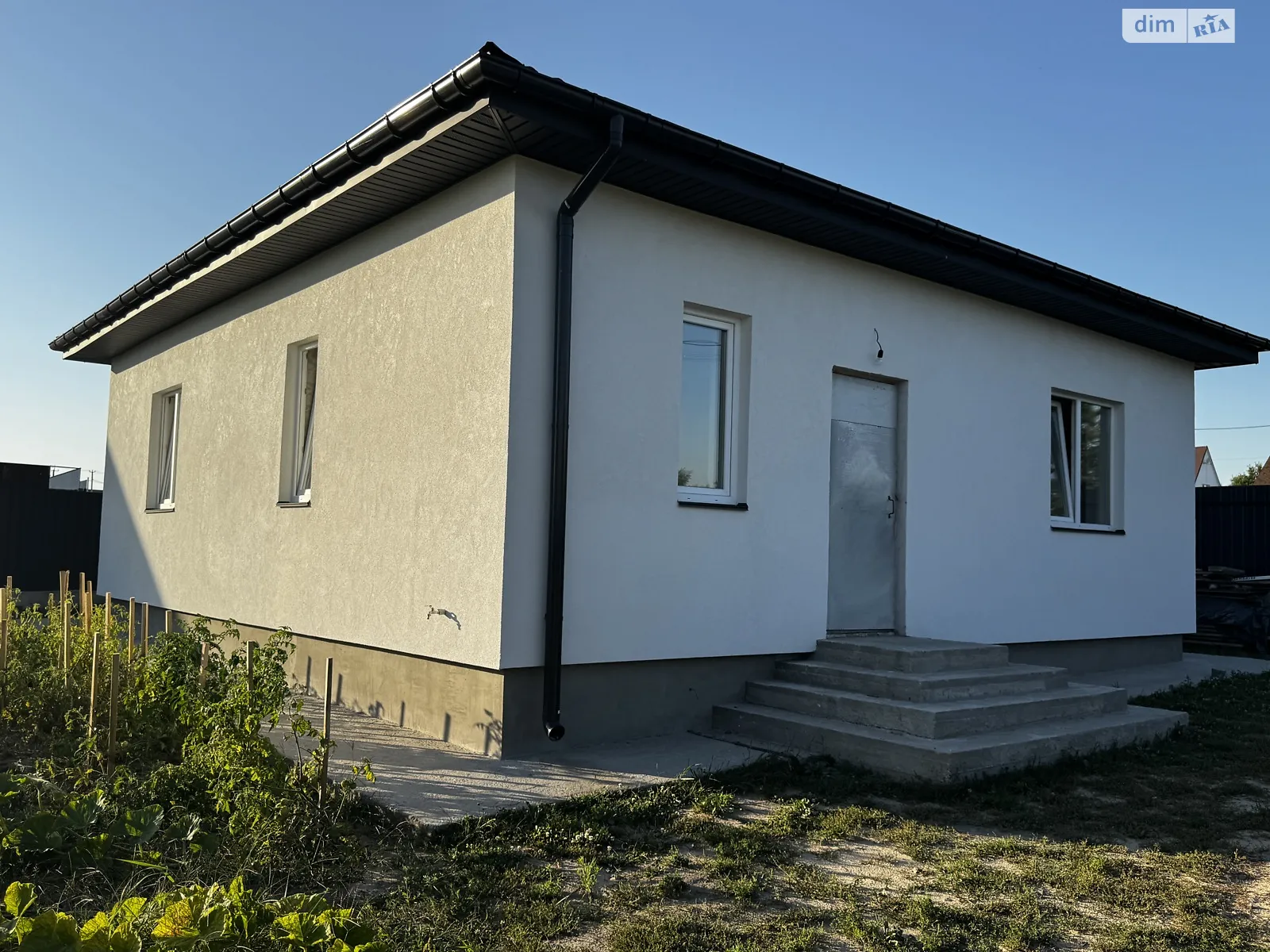 Продается одноэтажный дом 70 кв. м с подвалом, цена: 75000 $ - фото 1