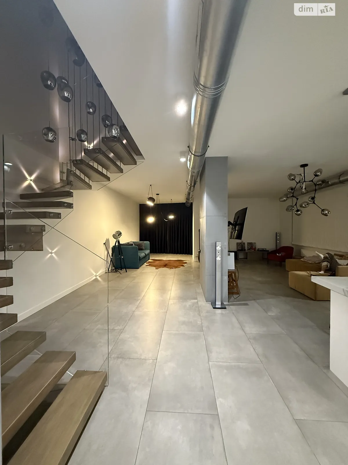 Продается 4-комнатная квартира 203 кв. м в Киеве, ул. Глубочицкая - фото 1
