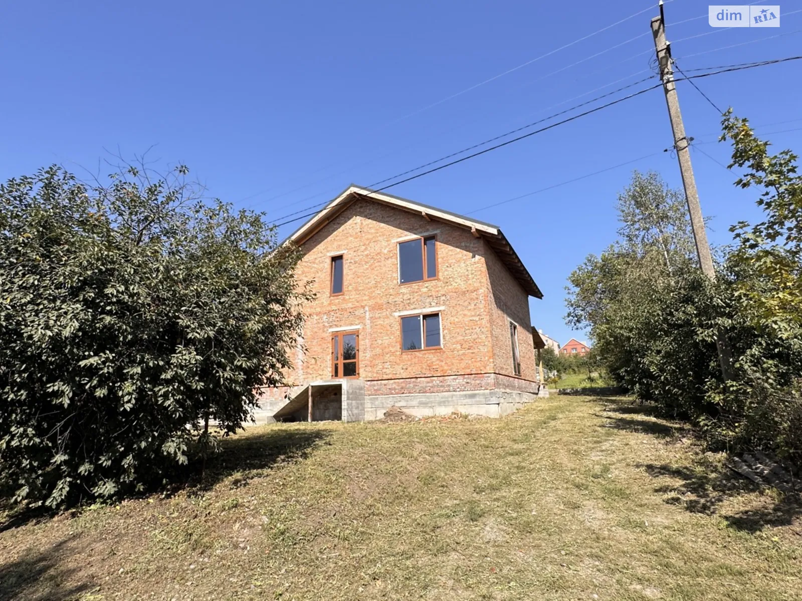 Продается дом на 2 этажа 220 кв. м с баней/сауной, цена: 160000 $ - фото 1