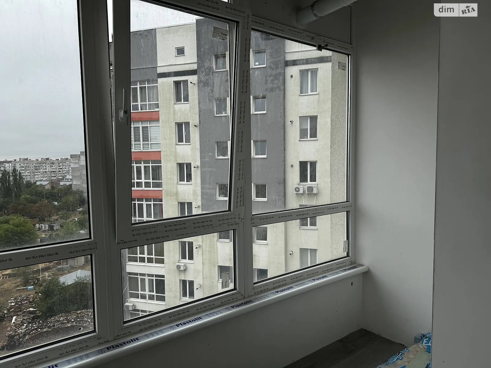 Продається 2-кімнатна квартира 71.9 кв. м у Миколаєві, вул. Архітектора Старова, 2Д корпус 2 - фото 1