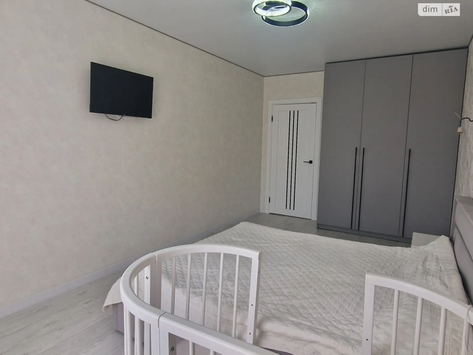 Продается 3-комнатная квартира 81.8 кв. м в Агрономичном, ул. Центральная(Мичурина) - фото 1