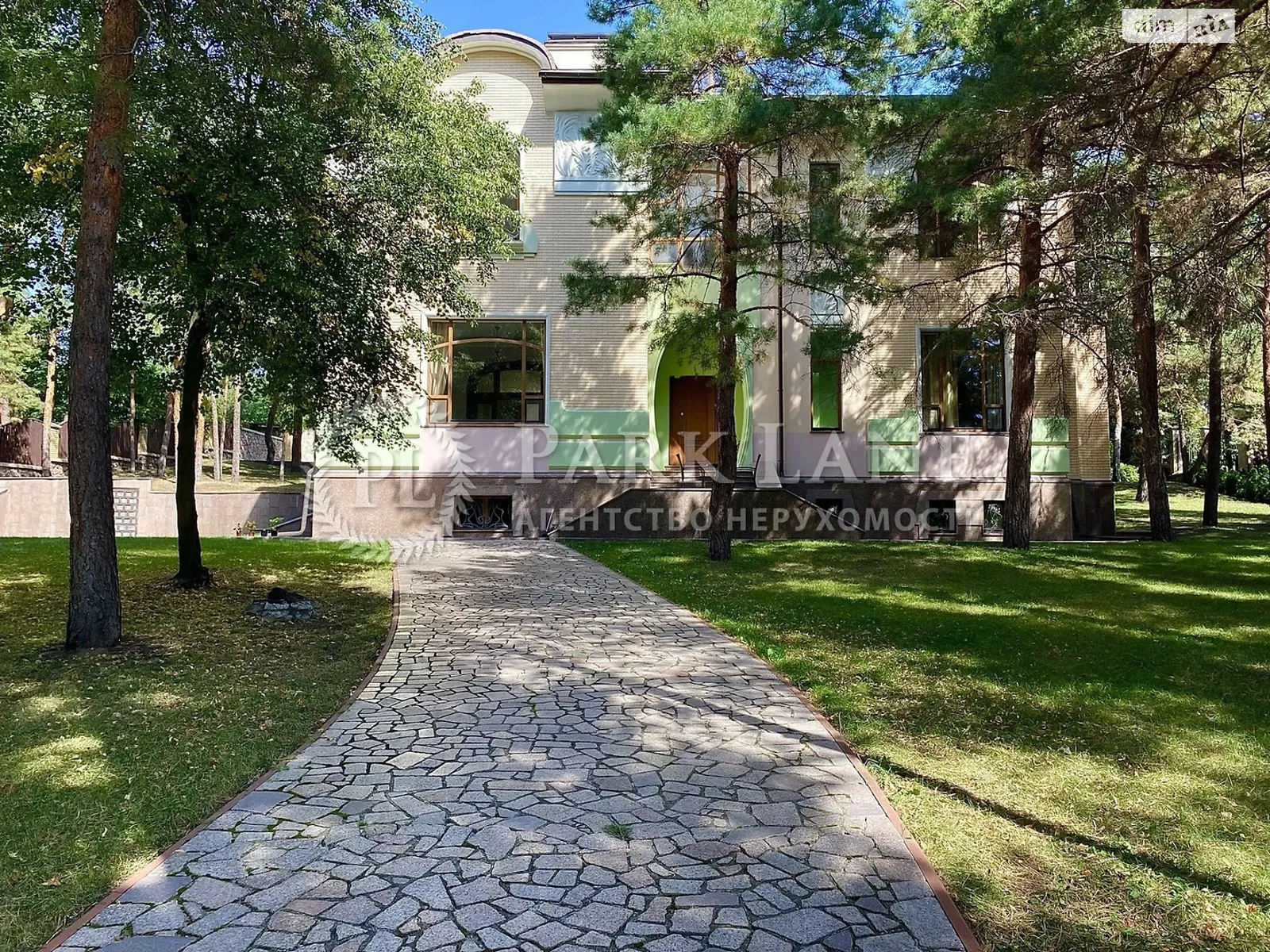 Продається будинок 3 поверховий 800 кв. м з мансардою, цена: 2700000 $ - фото 1