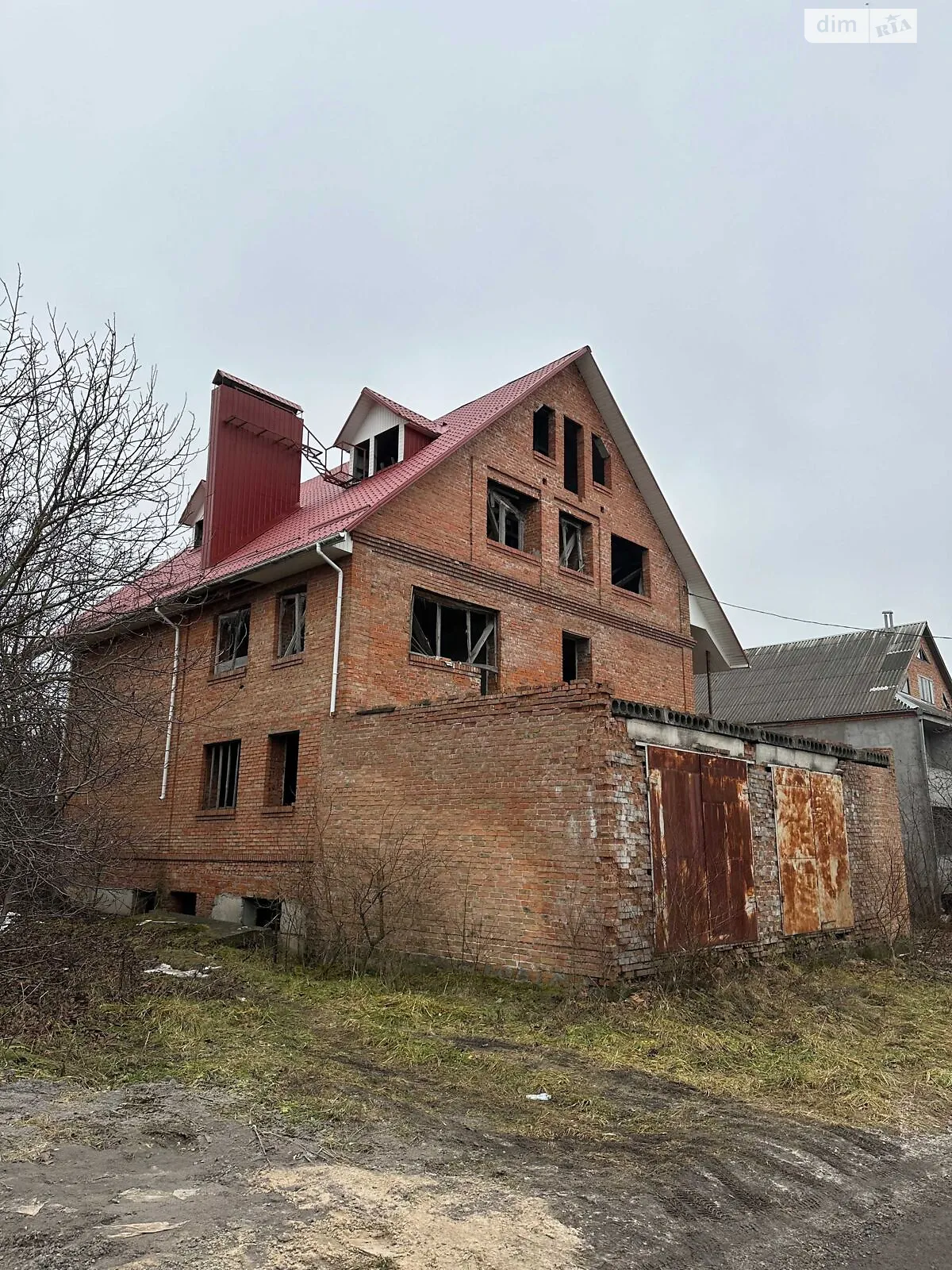 Продается дом на 3 этажа 1000 кв. м с камином, цена: 54000 $ - фото 1