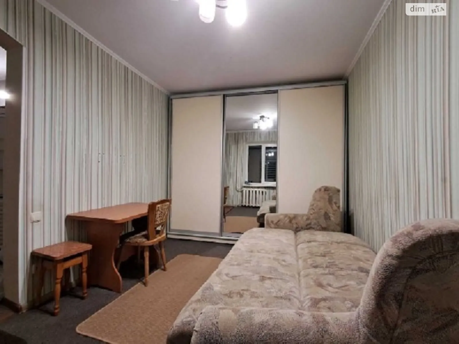 1-комнатная квартира 28 кв. м в Запорожье, ул. Петра Сагайдачного(Бородинская) - фото 1