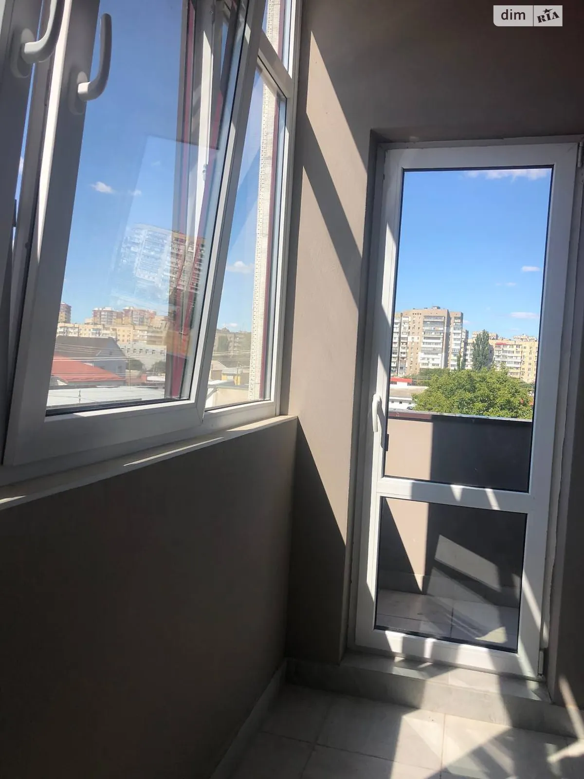 Продается 1-комнатная квартира 41 кв. м в Одессе, ул. Владислава Бувалкина(Генерала Бочарова) - фото 1