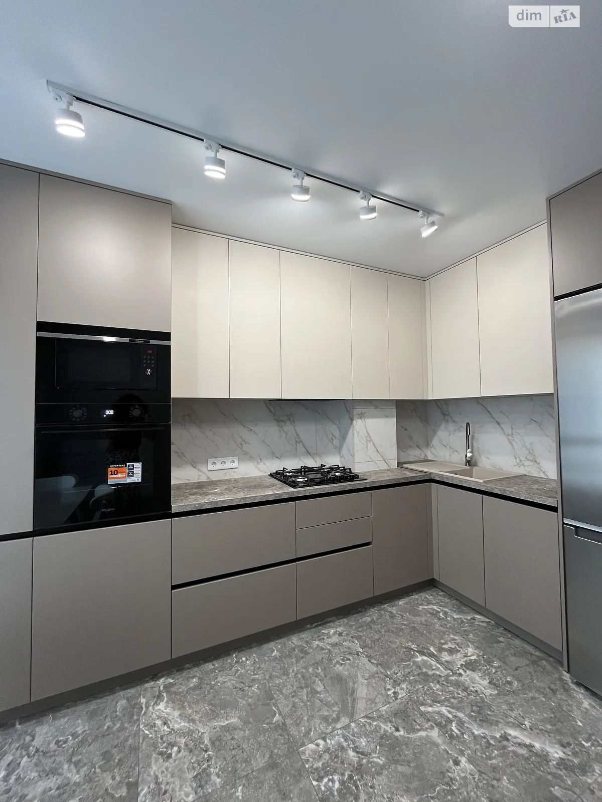 Продается 1-комнатная квартира 37 кв. м в Ирпене, ул. Соборная(ІІІ Интернационала), 2К - фото 1