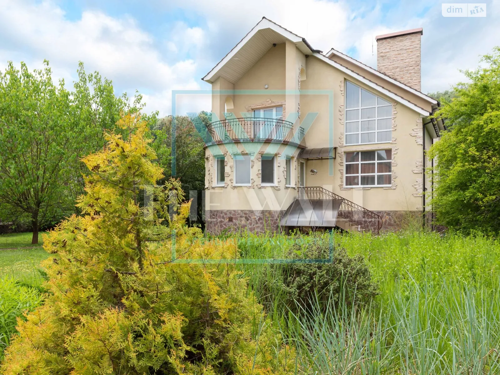 Продается дом на 3 этажа 400.1 кв. м с камином, цена: 249990 $ - фото 1