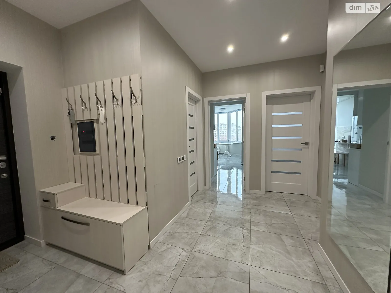 Продается 3-комнатная квартира 72.2 кв. м в Софиевской Борщаговке, ул. Солнечная, 5 - фото 1