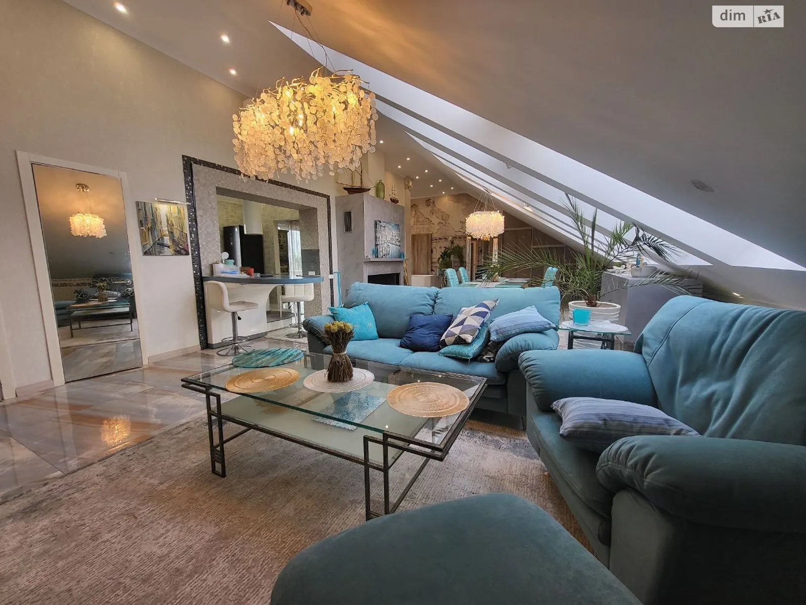 Сдается в аренду 3-комнатная квартира 200 кв. м в Львове, ул. Полевая - фото 1