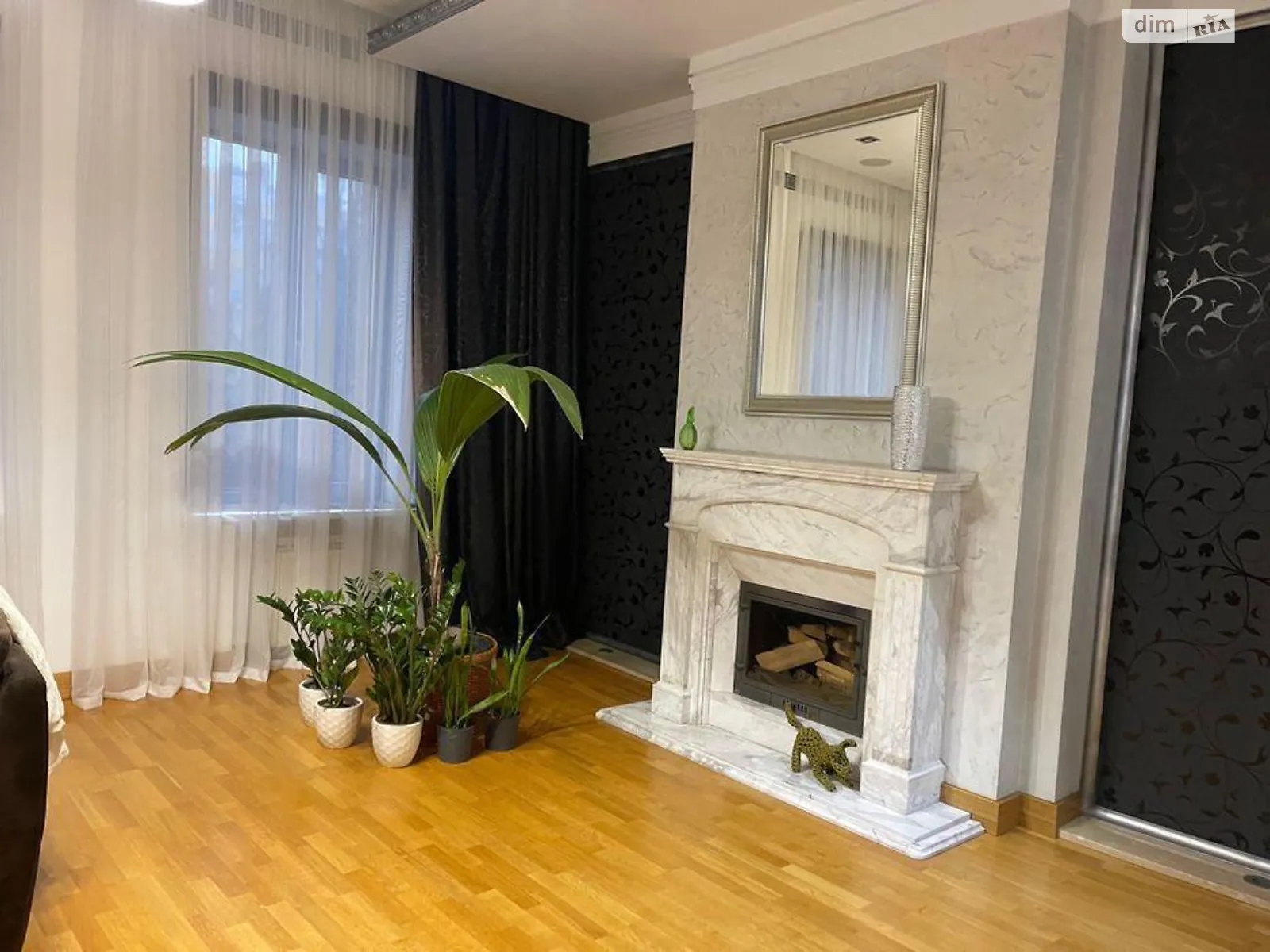 Продается 4-комнатная квартира 180 кв. м в Киеве, ул. Панаса Мирного, 4 - фото 1