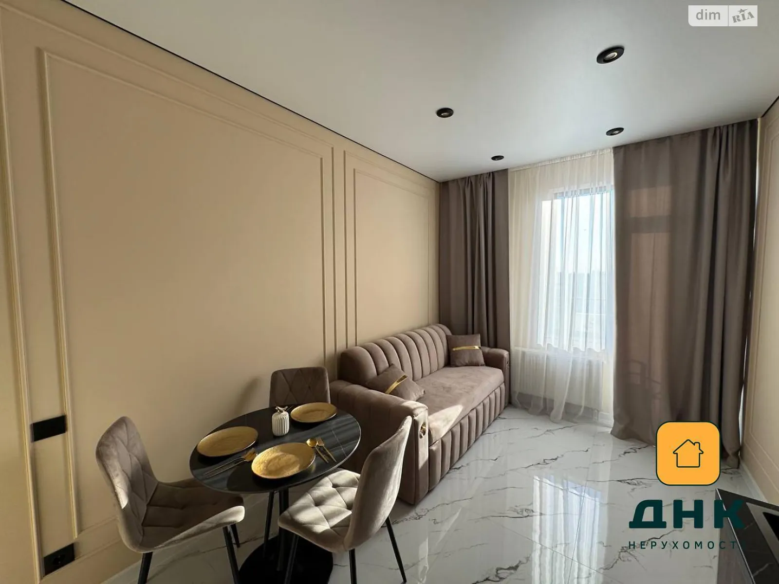 Продается 1-комнатная квартира 41 кв. м в Одессе, ул. Генуэзская, 1/1 - фото 1