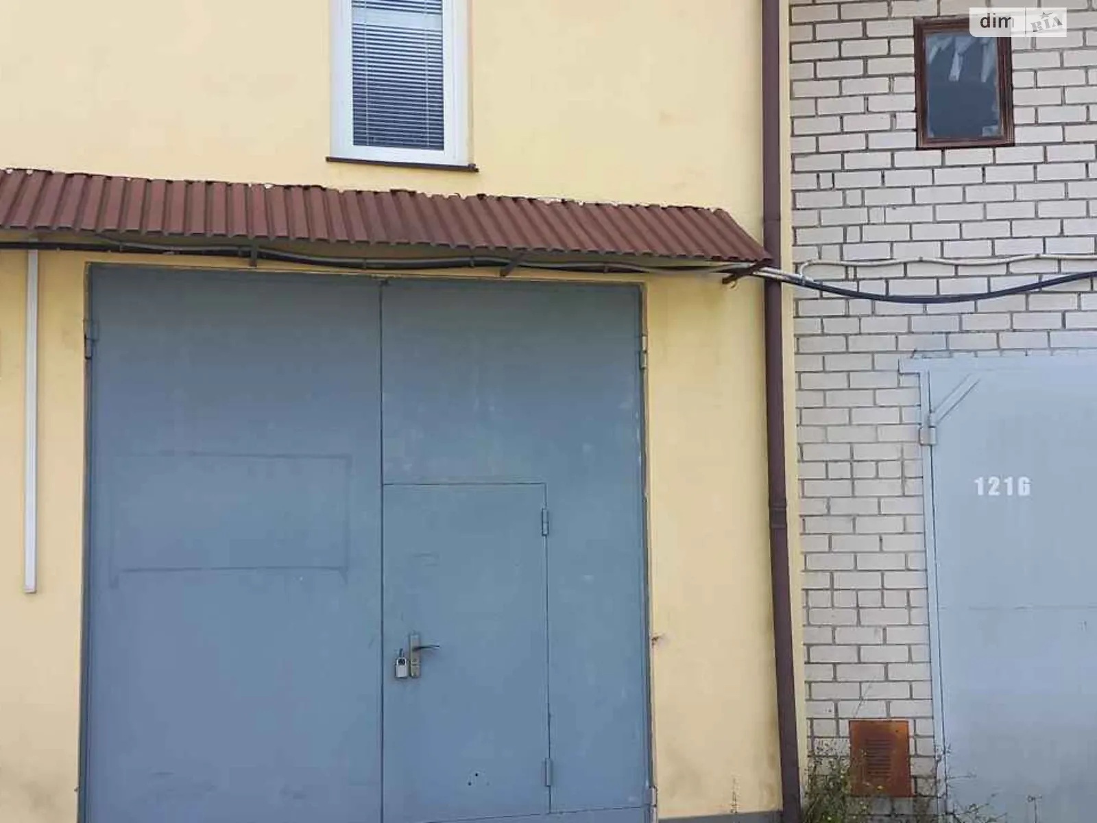 Продается отдельно стоящий гараж под бус на 63 кв. м, цена: 25000 $ - фото 1