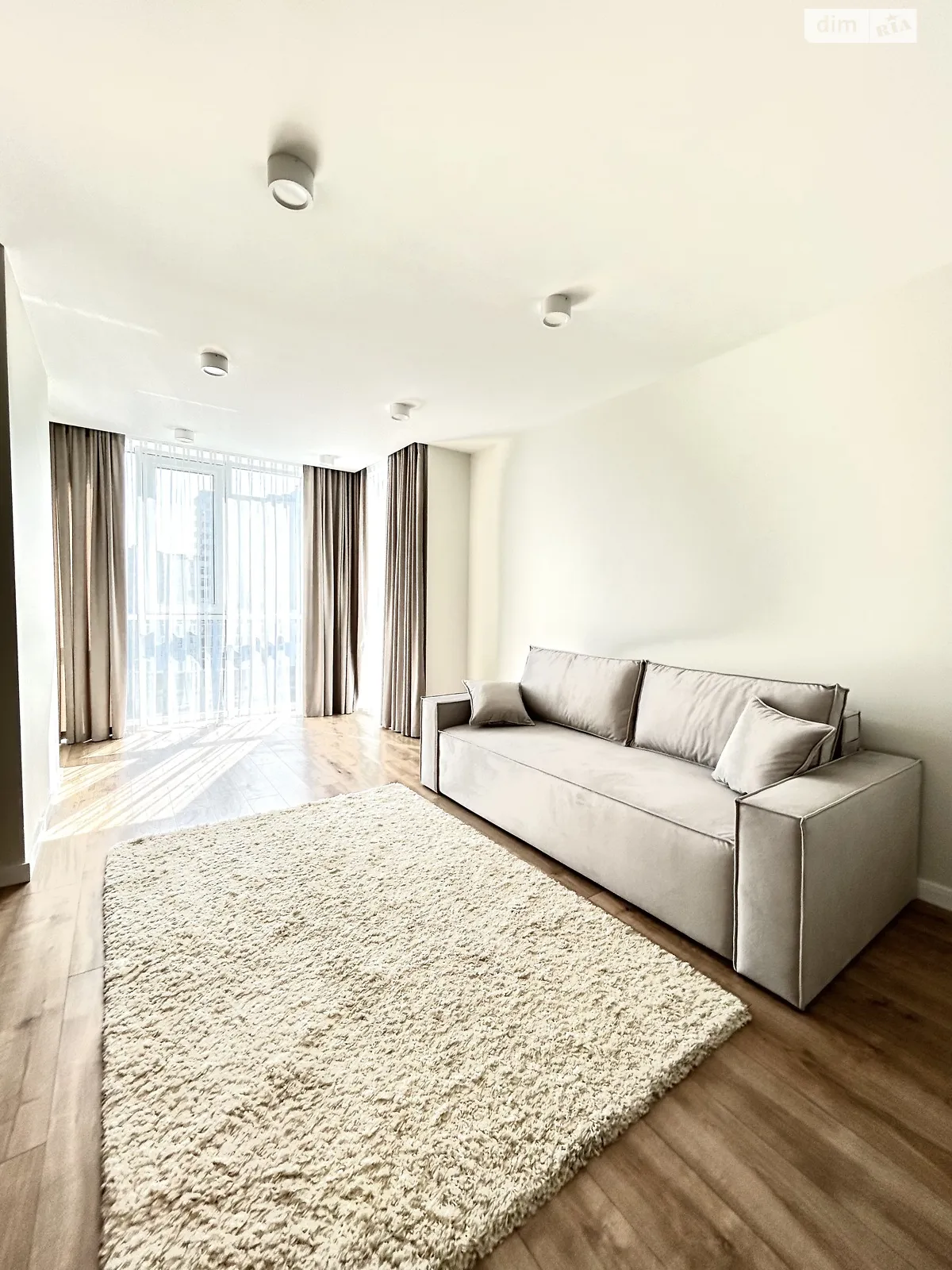 Продається 2-кімнатна квартира 77 кв. м у Львові, вул. Садова, 2Е - фото 1