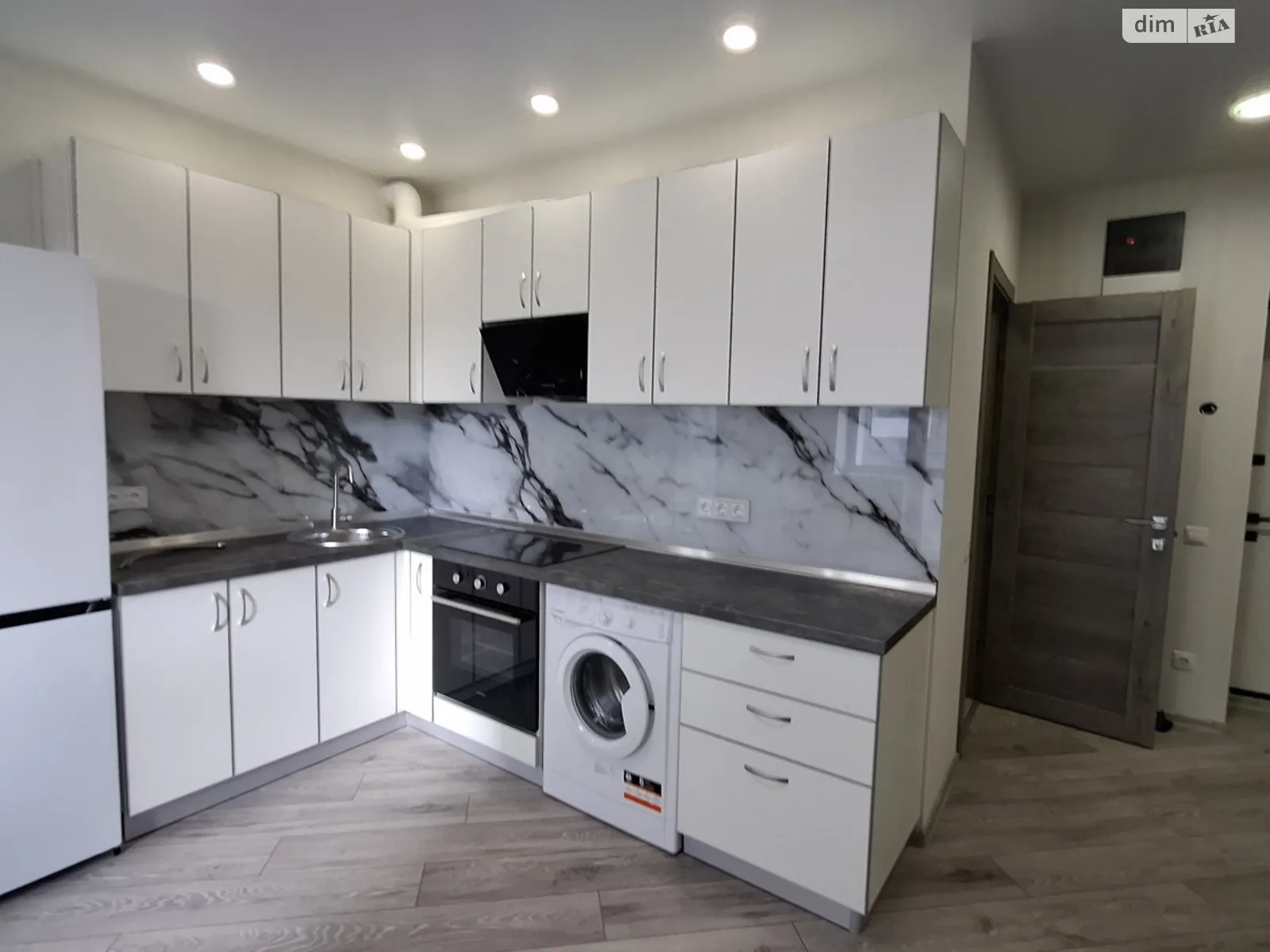 Продается 1-комнатная квартира 47 кв. м в Харькове, ул. Рогатинская Левада, 14 - фото 1