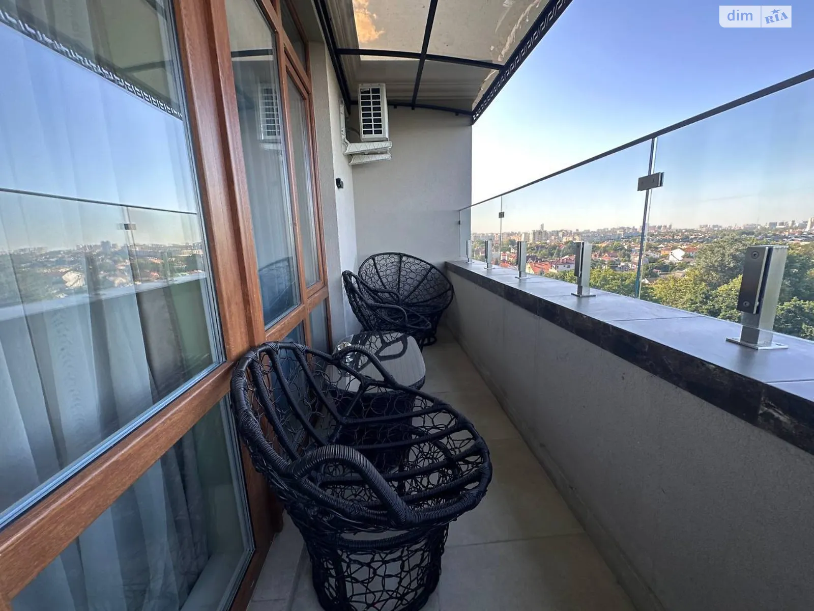 Сдается в аренду 1-комнатная квартира в Одессе, ул. Дача Ковалевского, 91 - фото 1