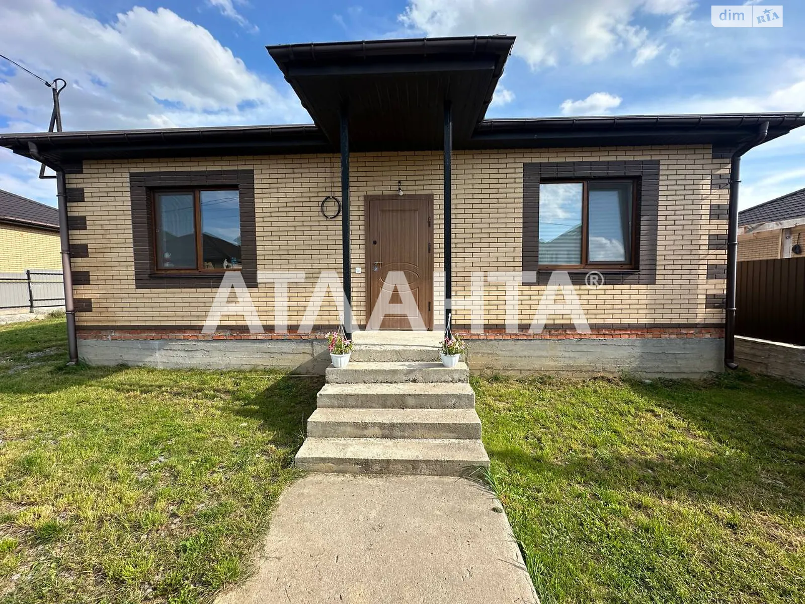 Продается одноэтажный дом 90 кв. м с беседкой, цена: 120000 $ - фото 1