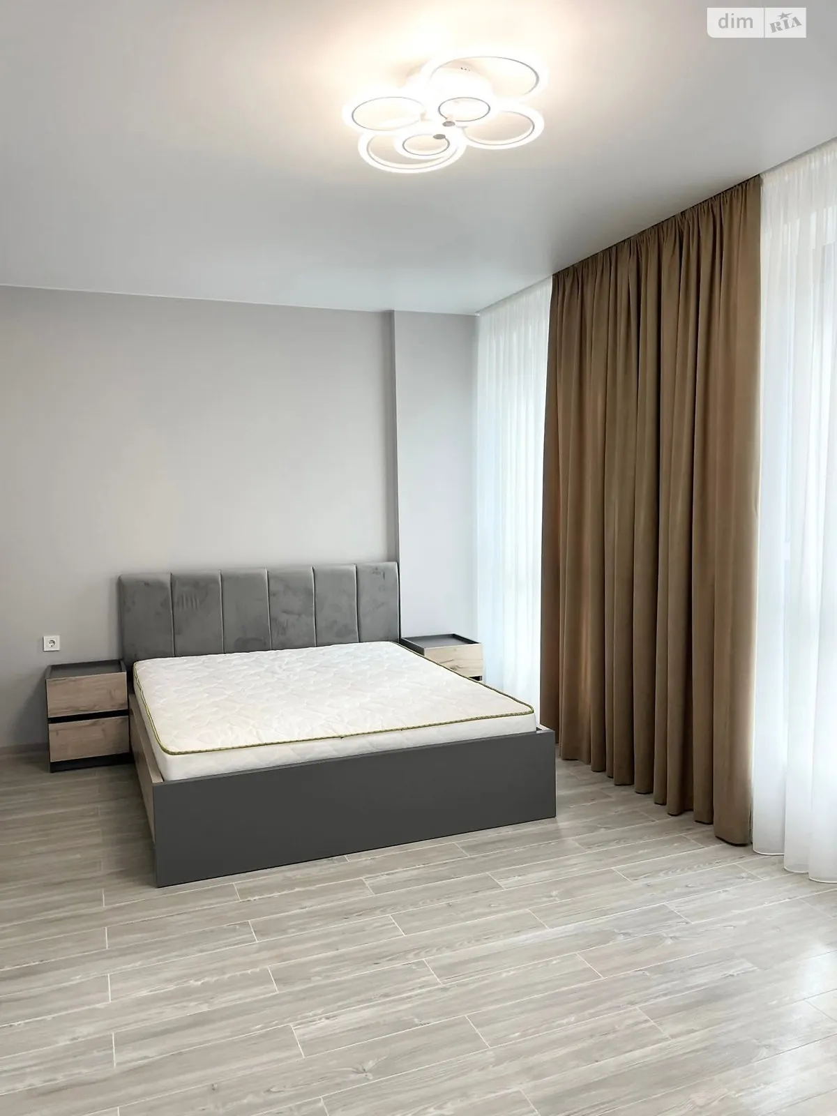 1-комнатная квартира 47 кв. м в Тернополе, ул. Шептицкого Андрея Митрополита, 5 - фото 1