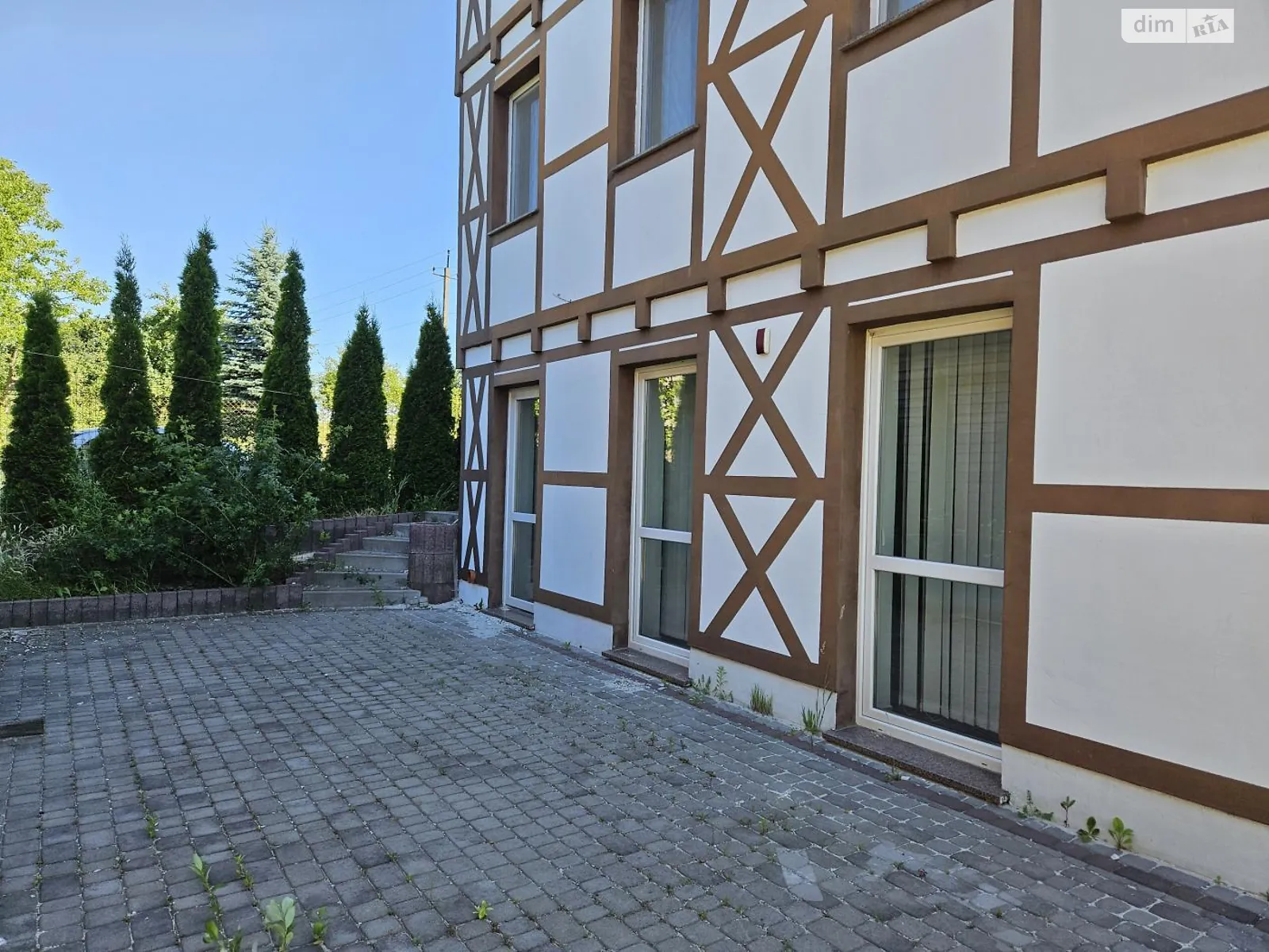 Продается дом на 4 этажа 293 кв. м с баней/сауной, цена: 335000 $ - фото 1