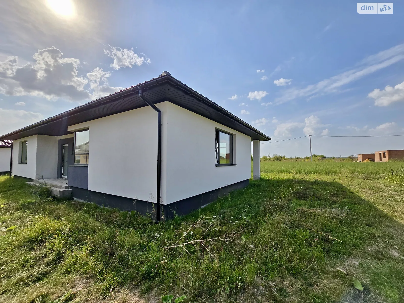 Продається одноповерховий будинок 120 кв. м з бесідкою, цена: 85000 $ - фото 1