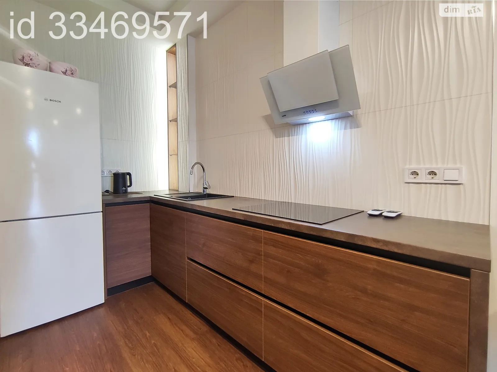 Продается 1-комнатная квартира 55.7 кв. м в Днепре, ул. Старокозацкая, 75 - фото 1