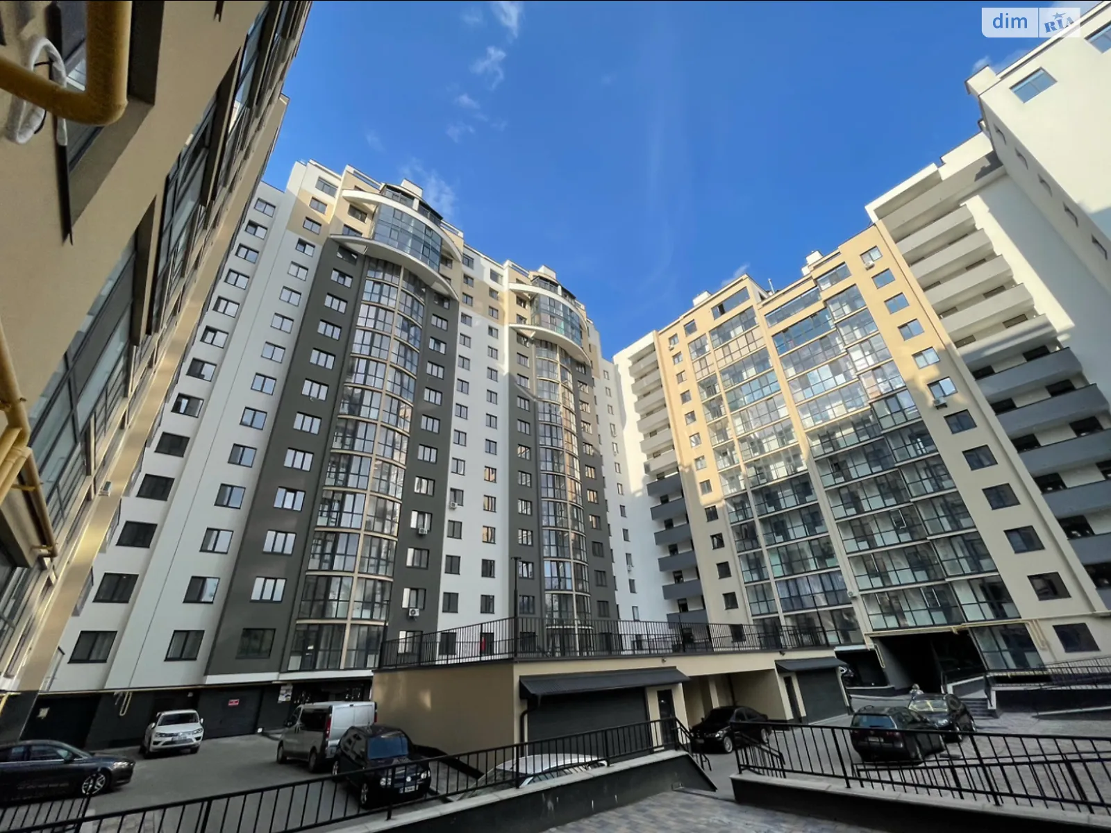 2-комнатная квартира 72.9 кв. м в Тернополе, ул. Чумацкая - фото 1