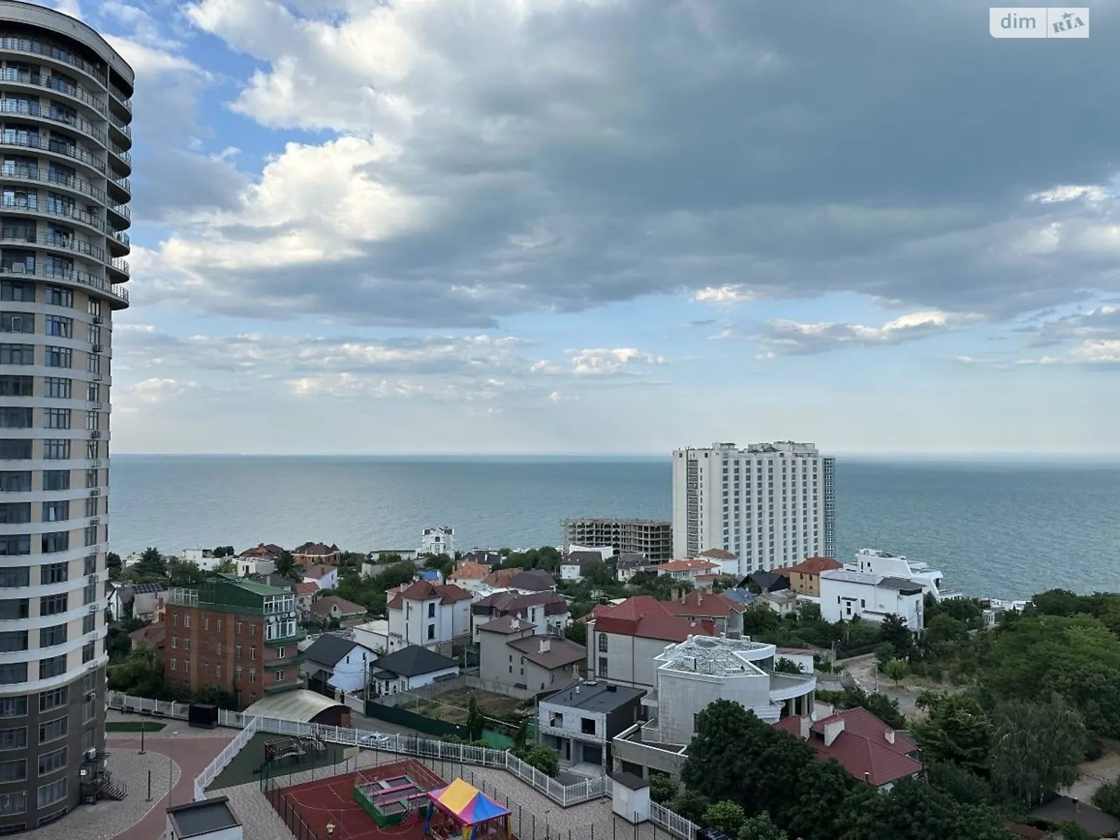 Продается 1-комнатная квартира 45 кв. м в Одессе, ул. Валерия Самофалова, 16А/6 - фото 1