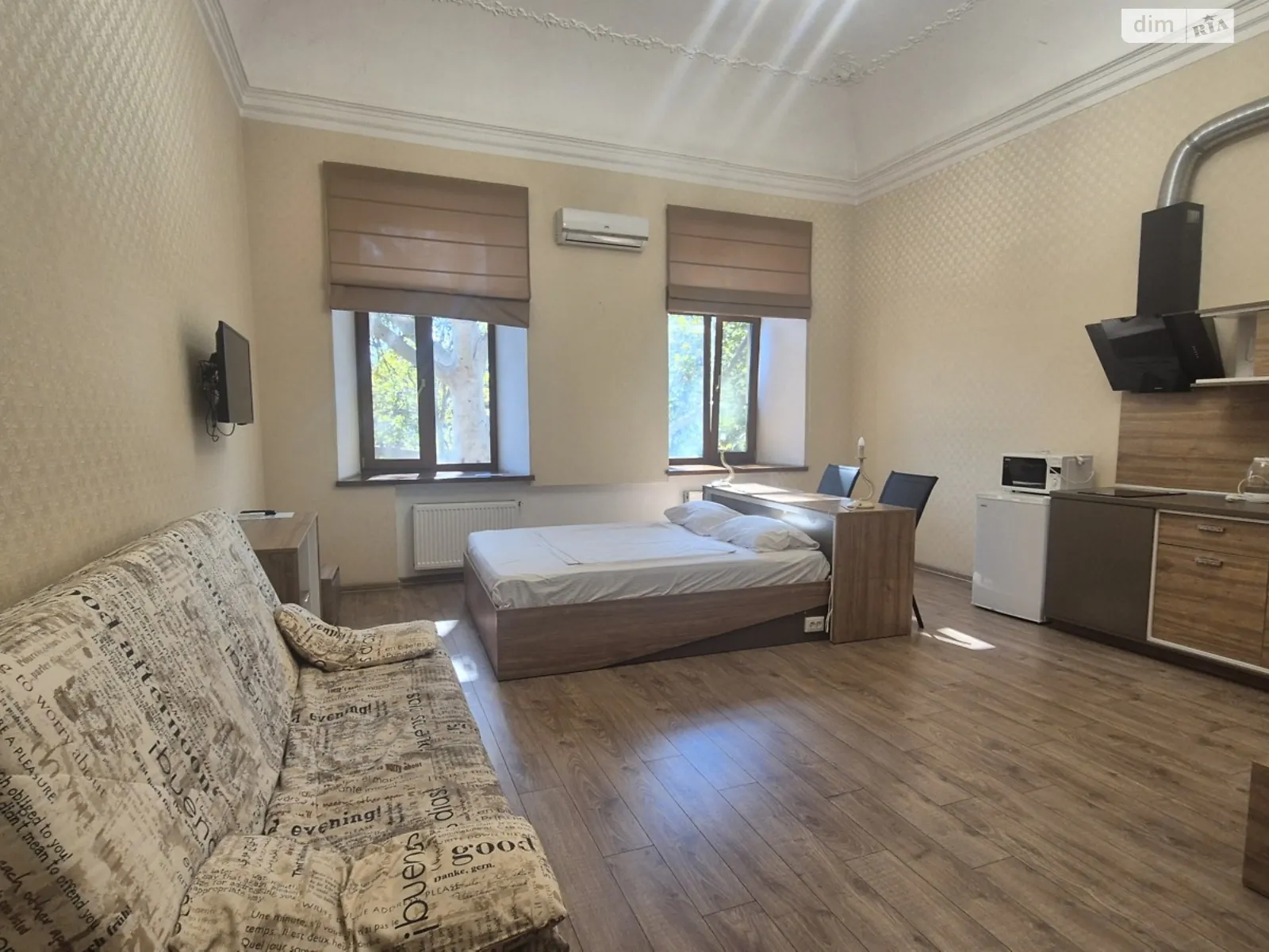 пл. Соборная, 2 Приморский Одесса - фото 1