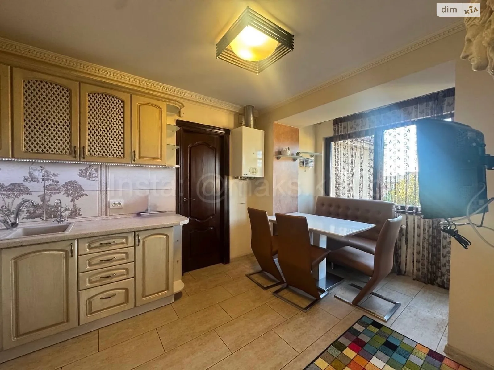 Продается 2-комнатная квартира 57.6 кв. м в Ужгороде, просп. Свободы, 7/26 - фото 1