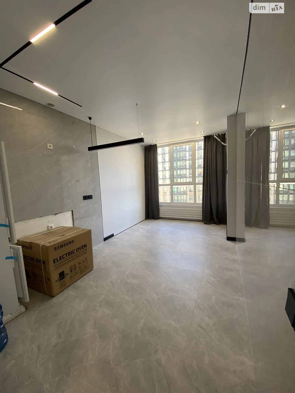 Продается 2-комнатная квартира 60 кв. м в Ирпене, ул. Университетская(Карла Маркса), 3/15 - фото 1