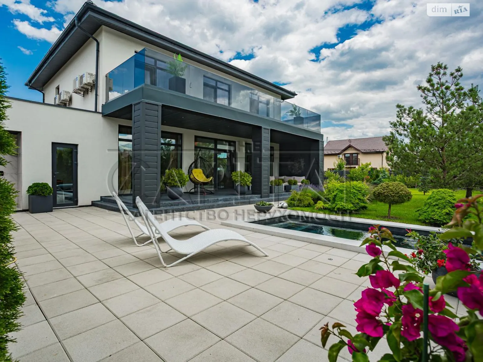 Продается дом на 2 этажа 157.8 кв. м с верандой, цена: 315000 $ - фото 1