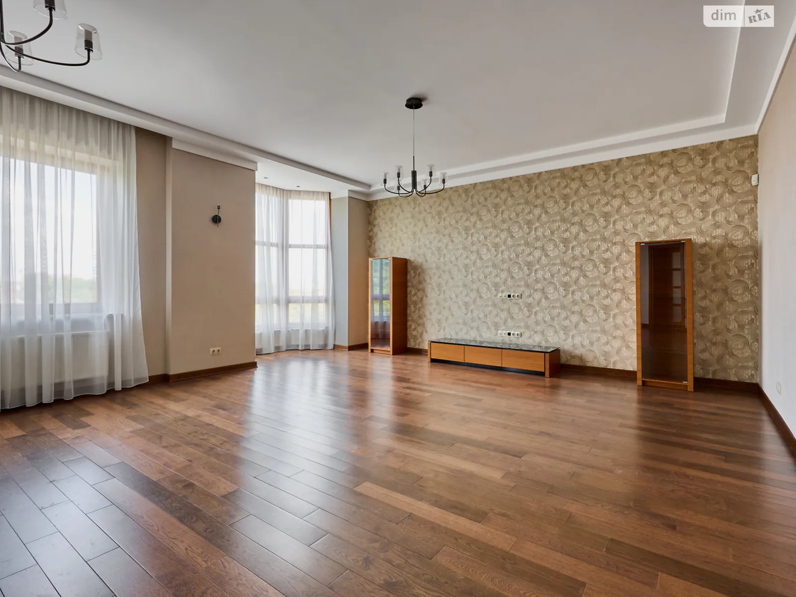 Продается 5-комнатная квартира 211.6 кв. м в Львове, ул. Гординских - фото 1