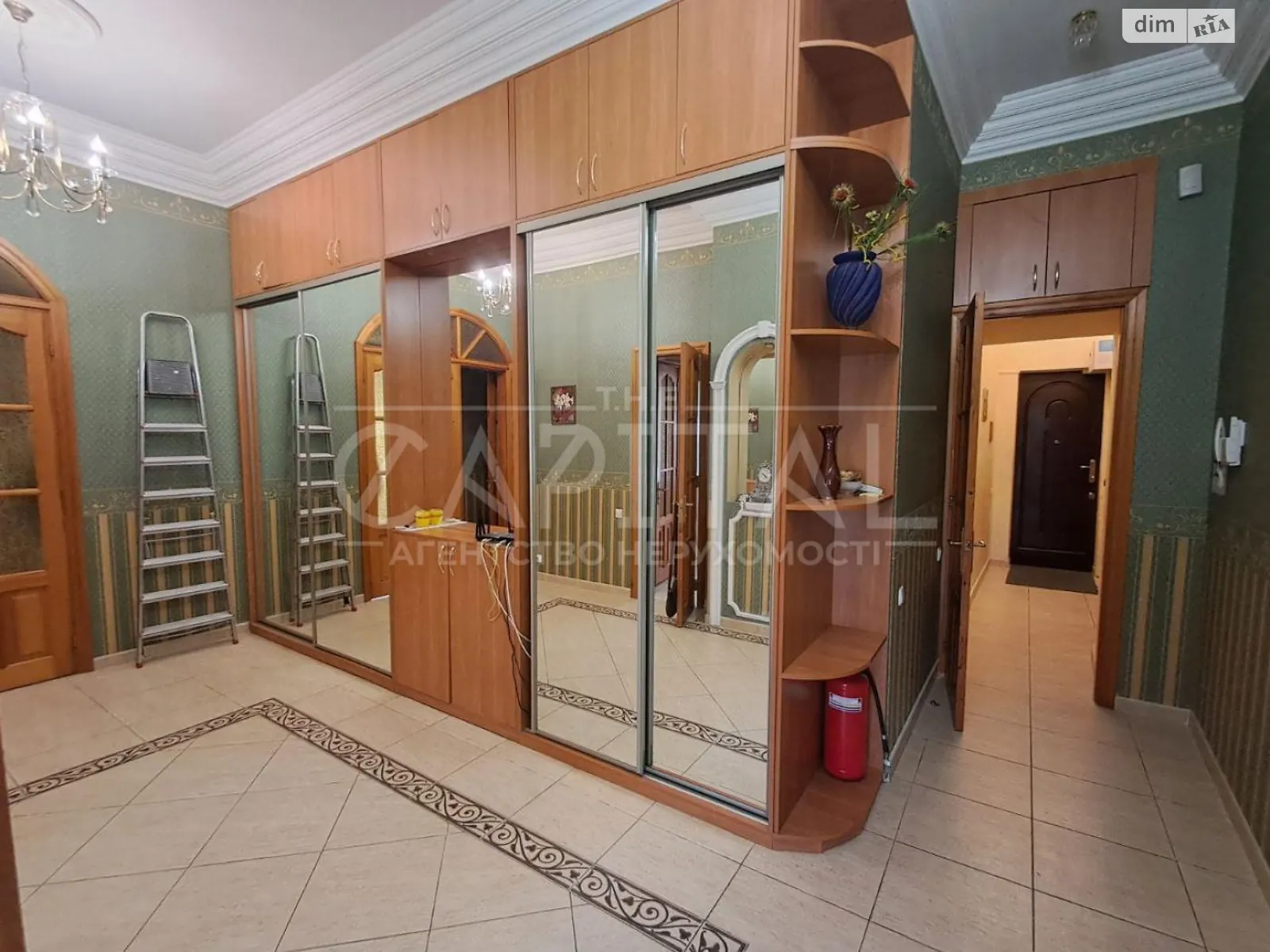 Сдается в аренду 4-комнатная квартира 120 кв. м в Киеве, ул. Олеся Гончара, 45А - фото 1
